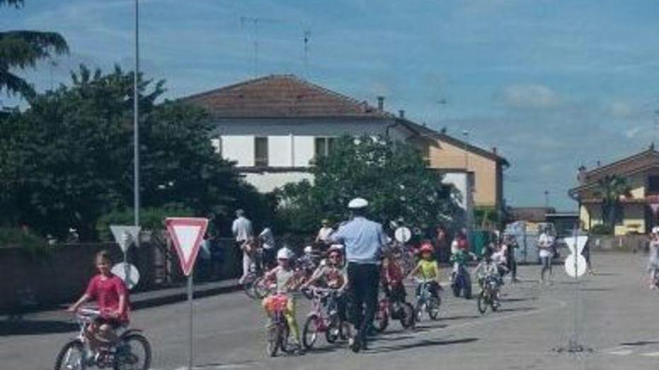 Tutti in bici a scuola di sicurezza stradale