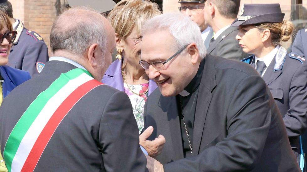 Sindaco e vescovo all’ultimo “atto”