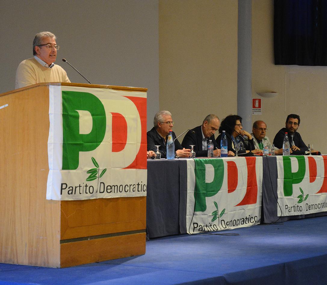 Il Pd di nuovo in guerra su ospedali e trasporti 