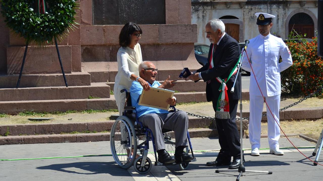 Il grazie dell’amministrazione al soldato Antonio Farre
