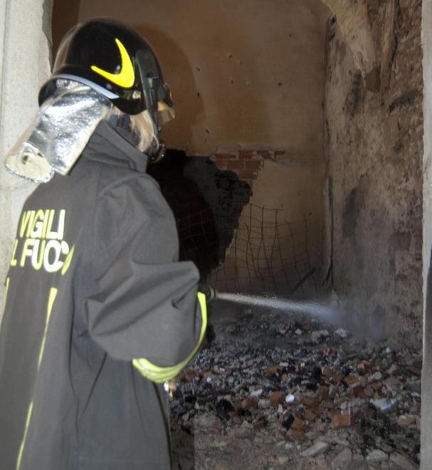 In fiamme il convento di Nicosia 
