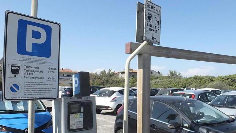 Litorale preso d’assalto Ma è boom anche di multe