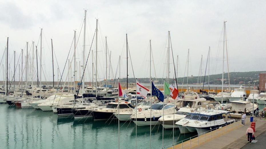 Il porto sui pescatori «Non hanno mai pagato»