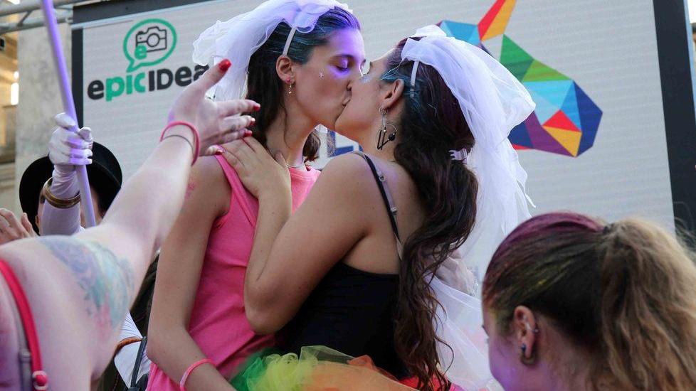 Matrimoni egualitari In 10mila dicono di sì