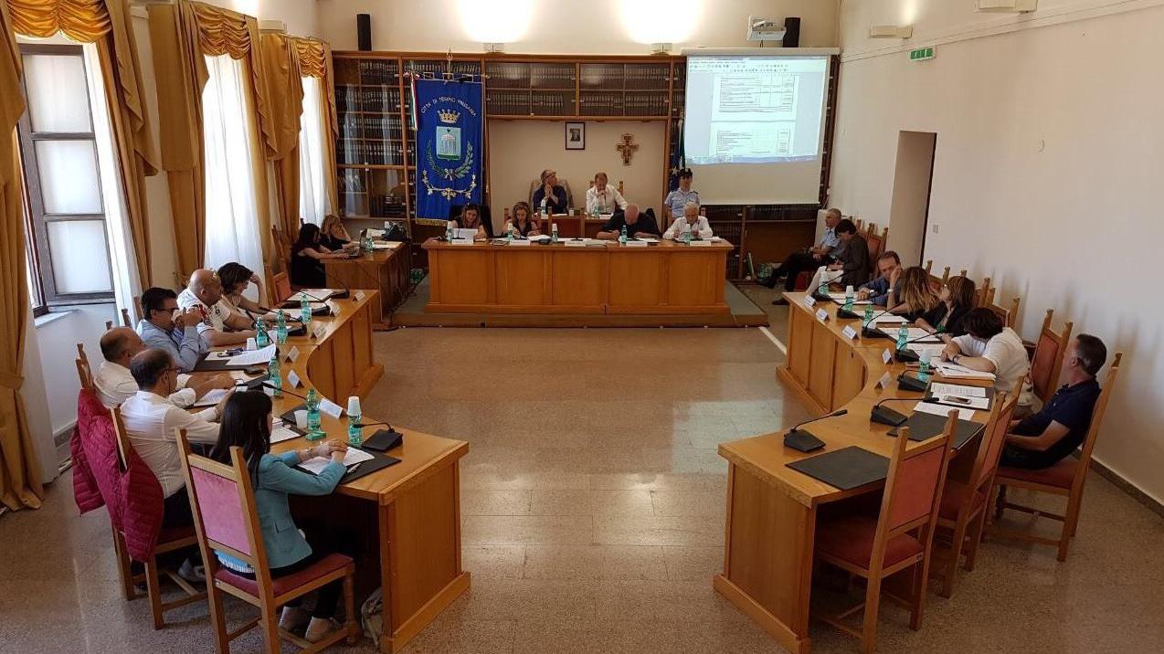 Scontro sul bilancio Per la minoranza «pochi investimenti»