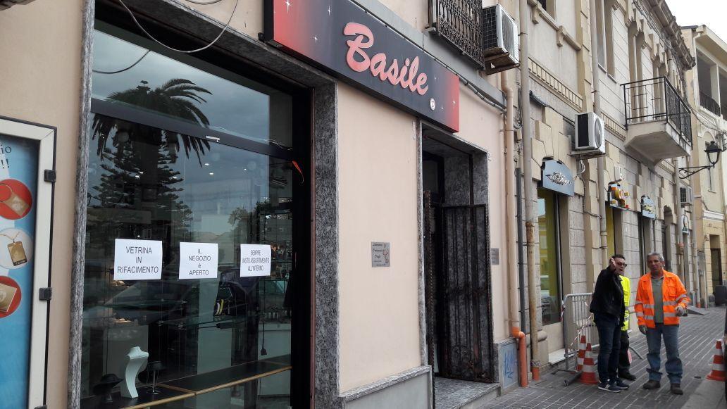 La gioielleria svaligiata a Terralba