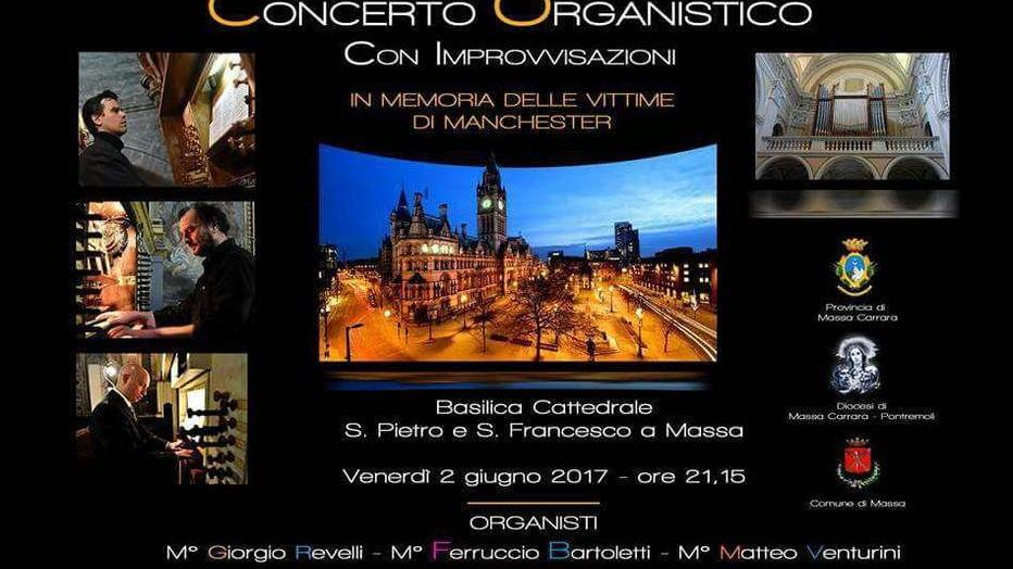 Commemorate le vittime dell’attentato di Manchester