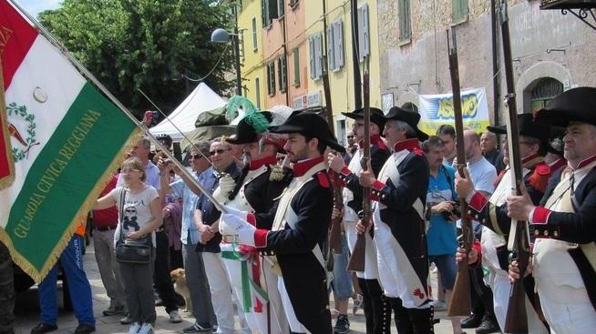 Jeep, bersaglieri e Guardia civica a Serra