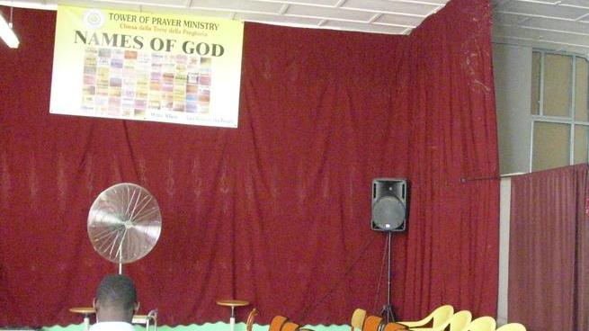 Rubati tutti gli strumenti alla chiesa pentecostale
