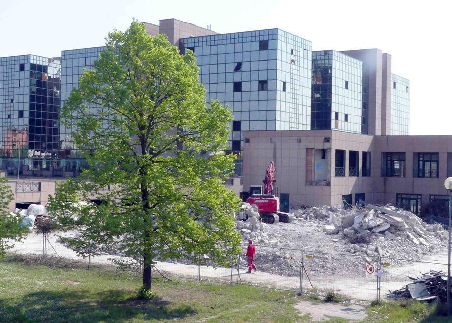 Palaspecchi ‘spacchettato’ in cinque maxi-edifici 