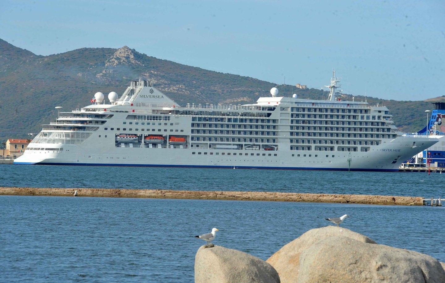 Il crocierismo extralusso all’Isola Bianca 