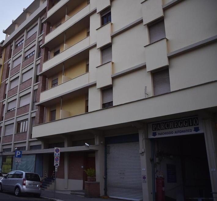 «Caserma a fuoco!». Ma è il vicino