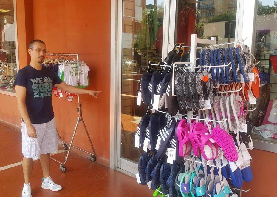 Colpo grosso al negozio di abbigliamento 