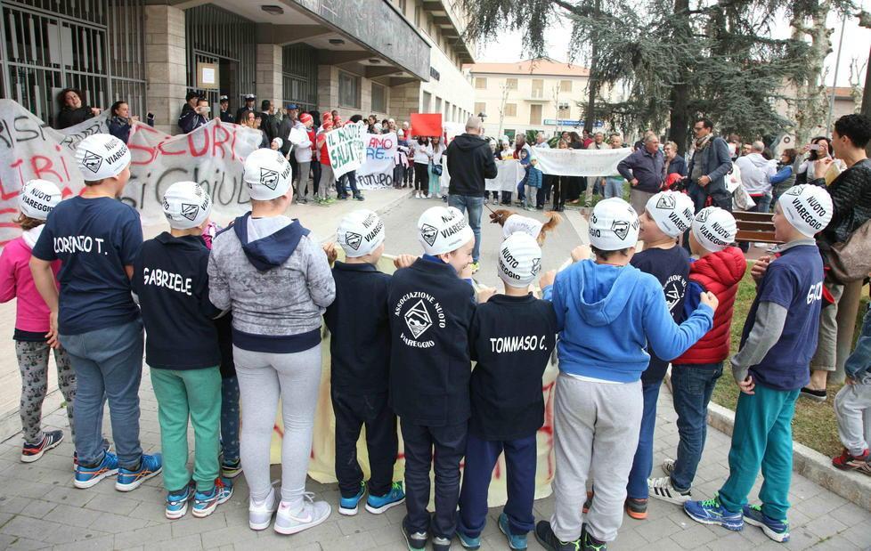 Piscina comunale a rischio chiusura definitiva