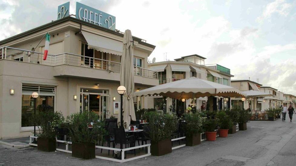 Il Caffè 22 in Passeggiata a Viareggio