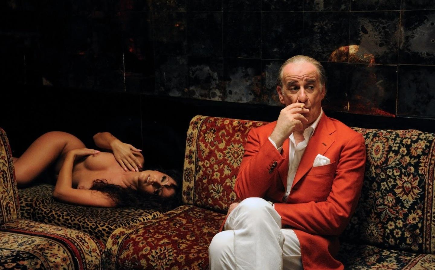 Servillo sarà Berlusconi in “Loro”