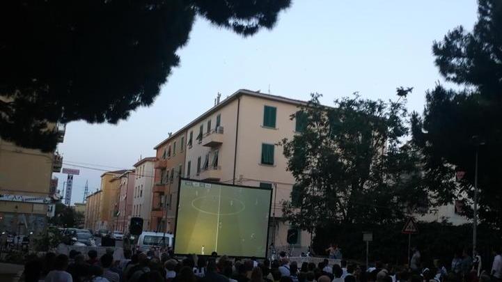 Centinaia in piazza e 25 kg di tortelli venduti