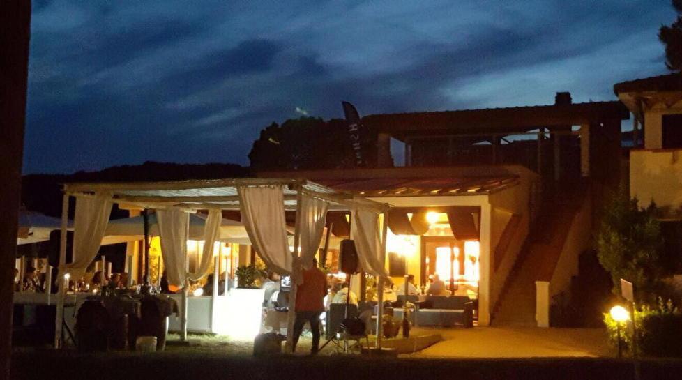 Ristorante e case nel mirino dei ladri Rubate 70 bottiglie