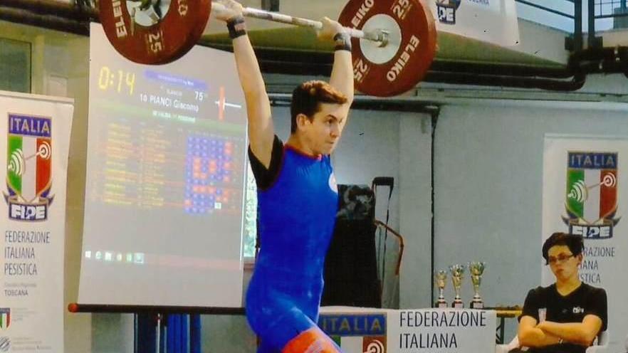 Sollevamento pesi, brilla Giacomo Pianci