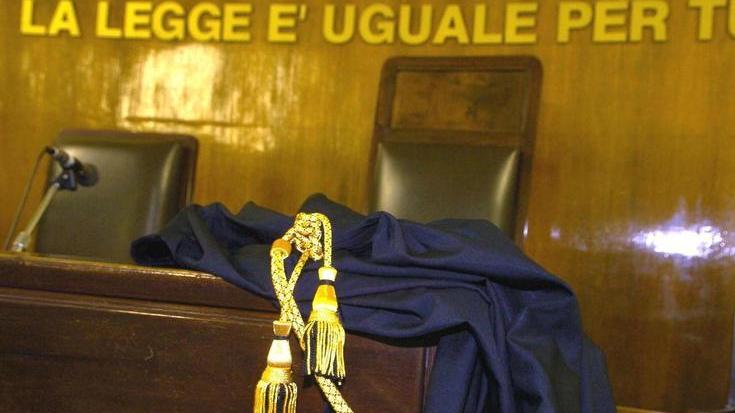 Chiede la messa alla prova Gli enti non hanno i soldi