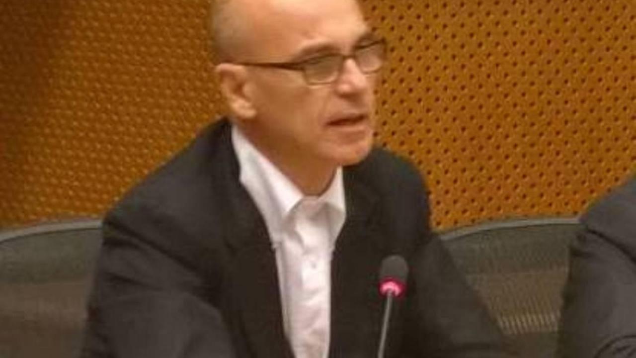 Europarlamentari in aula Soru si conferma maglia nera