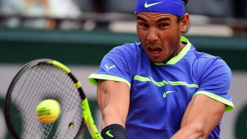 Nadal è in semifinale, Djokovic saluta Parigi