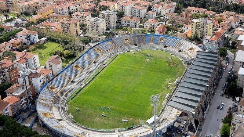L'Arena all'alto (foto Muzzi)