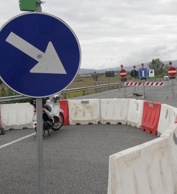Chiude per cinque giorni un tratto della Nuova montalese