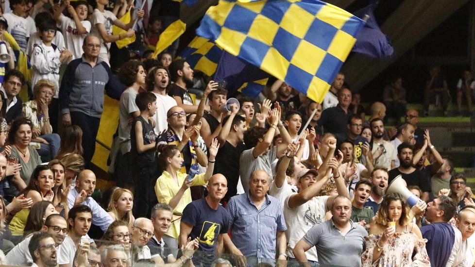 Sboccia l’azionariato Libertas «Pronti a dare 100mila euro»