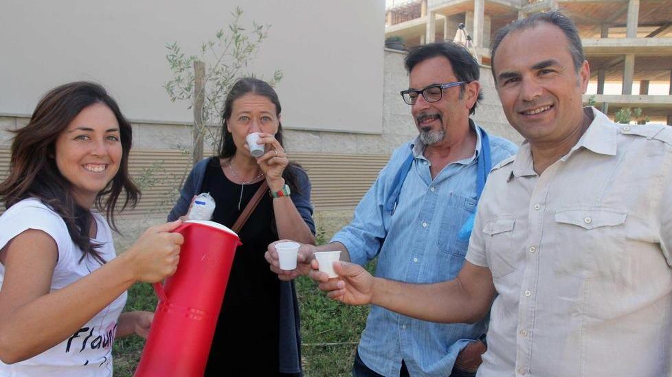 Nel Borgo fai da te «Ci arrangiamo per sopravvivere»