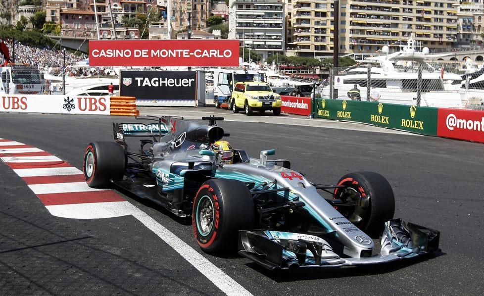Hamilton: «In Canada per attaccare la Ferrari»