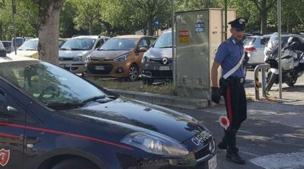 Ruba sulle auto in sosta Arrestato ladro seriale