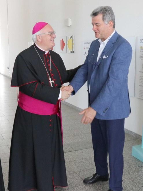 Perego, due ore con i sofferenti 