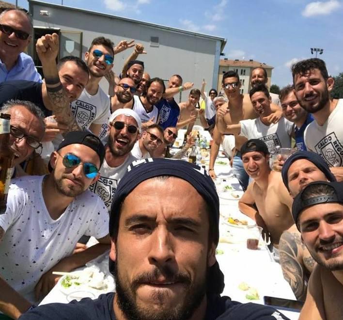 la squadra si isola da tutto