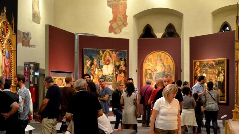 Visitatori in una delle sale del Palazzo Prerorio