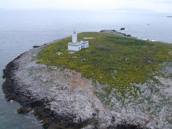 Il faro delle Formiche è stato assegnato a tre imprenditori  