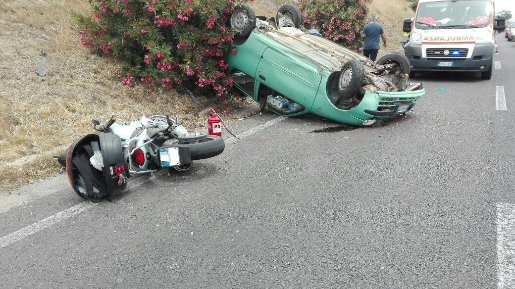 L'incidente sulla 131 fra Cagliari e Sestu (foto Mario Rosas)