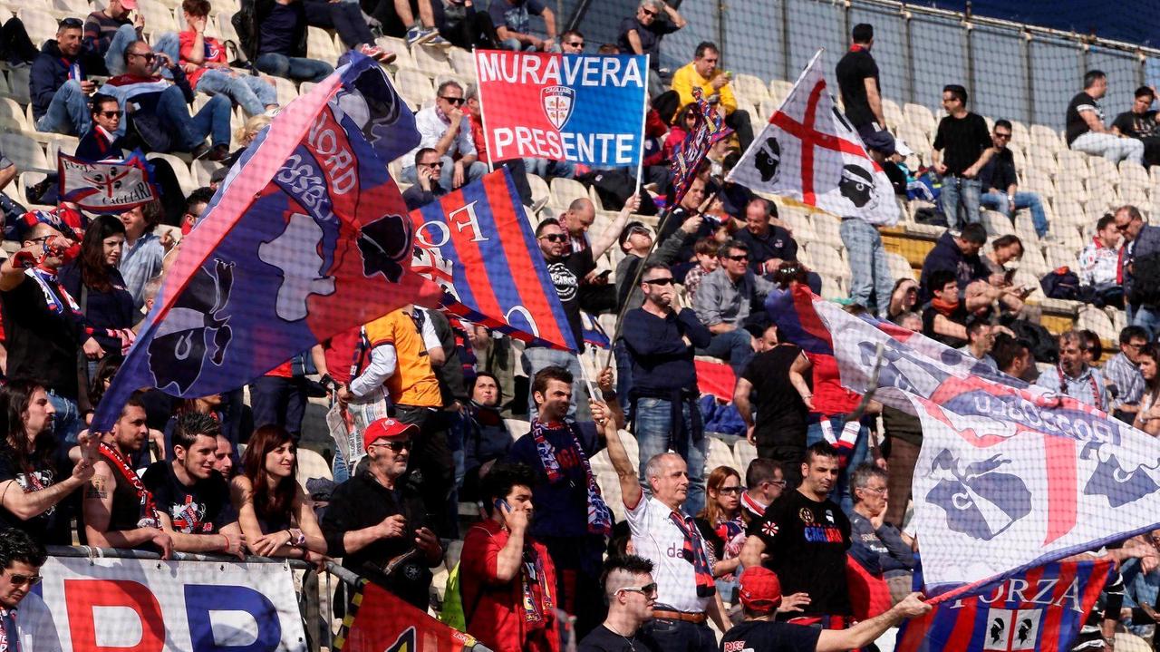 Cagliari, prime due gare in trasferta in attesa del completamento dello stadio