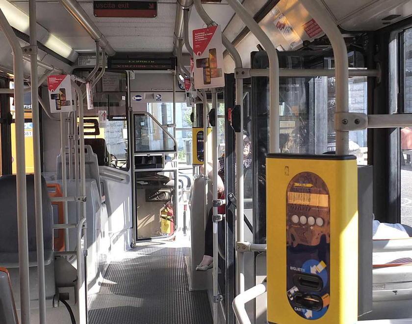 Autobus, la rivoluzione del biglietto elettronico 