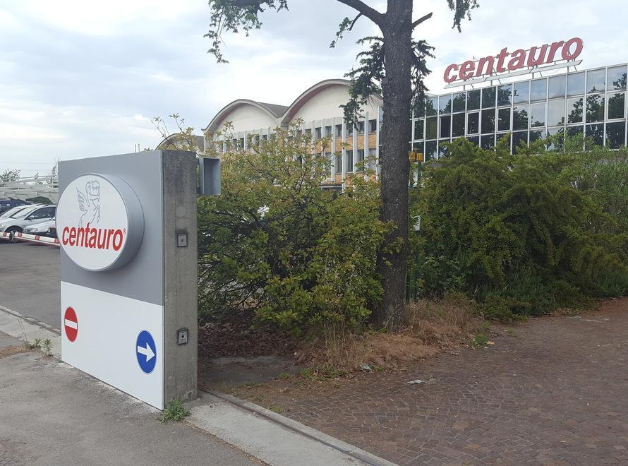 Centauro: firmato integrativo per 100 lavoratori della ditta