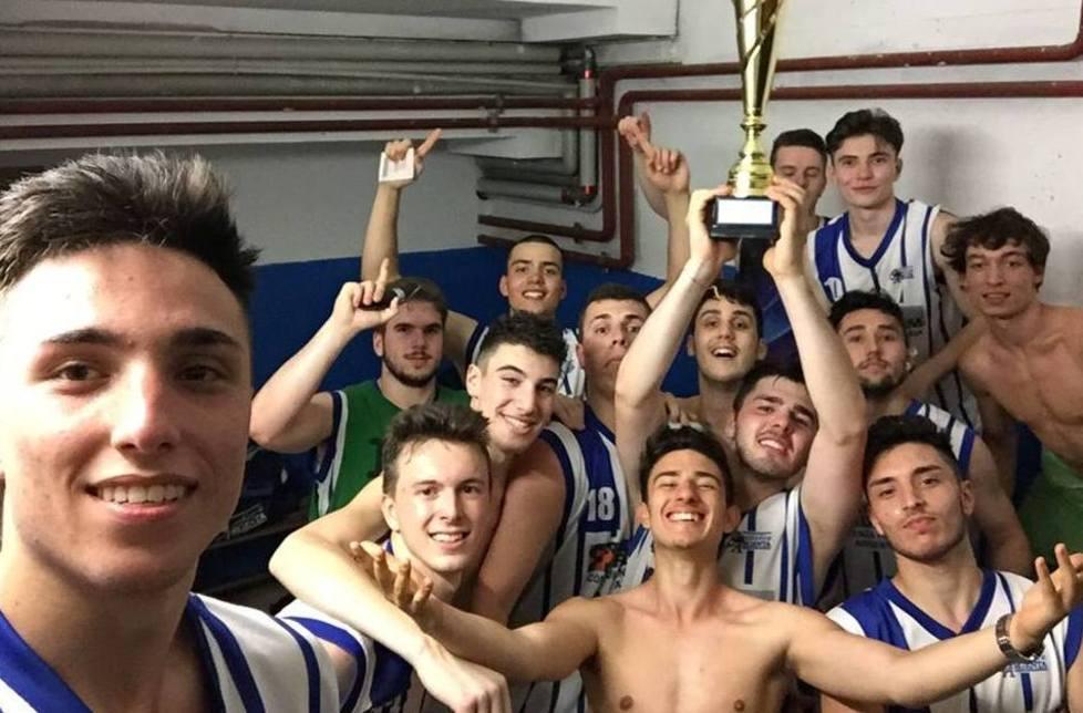 Cestistica Argenta campione regionale 