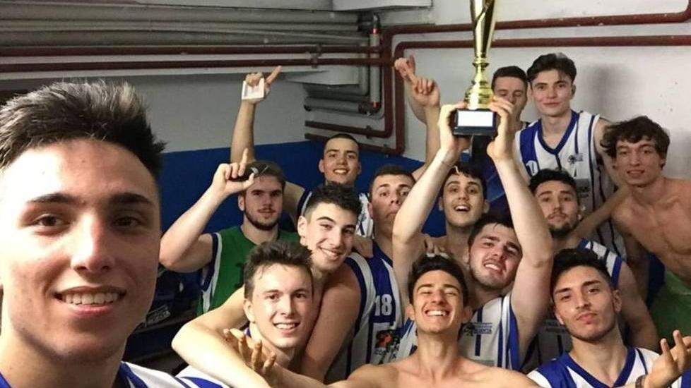 Cestistica Argenta campione regionale