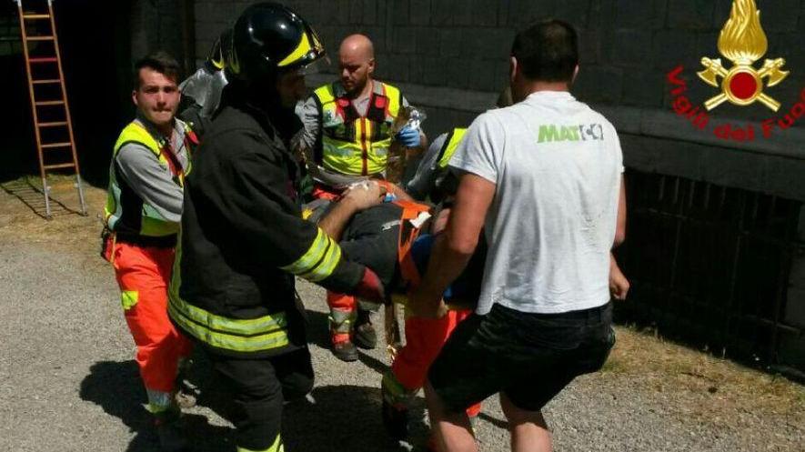 Cade nel fienile, grave un uomo di 47 anni