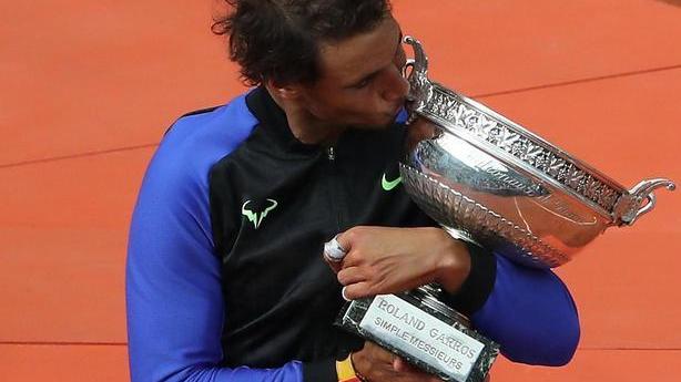 Nadal re di Parigi per la decima volta