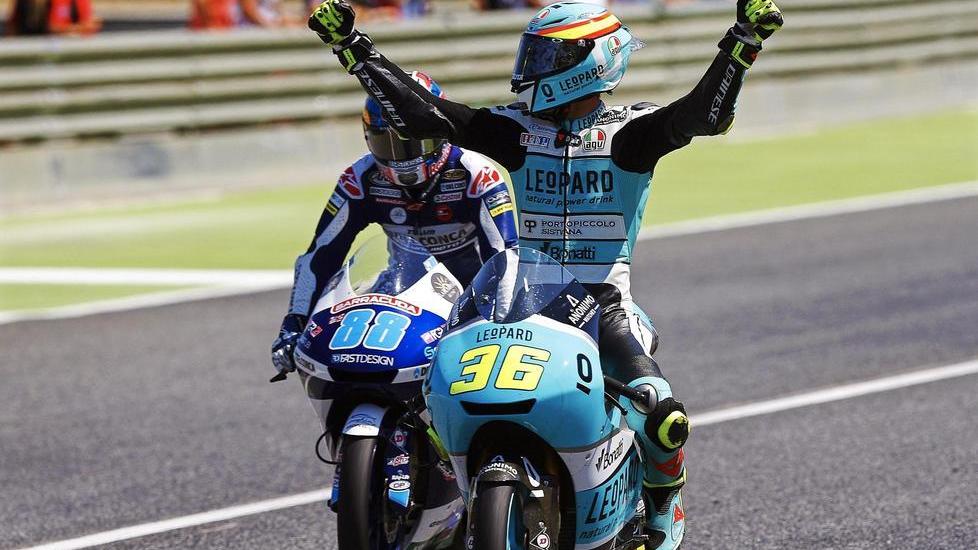 Dovizioso centra il bis sulla pista rovente Rossi soltanto ottavo