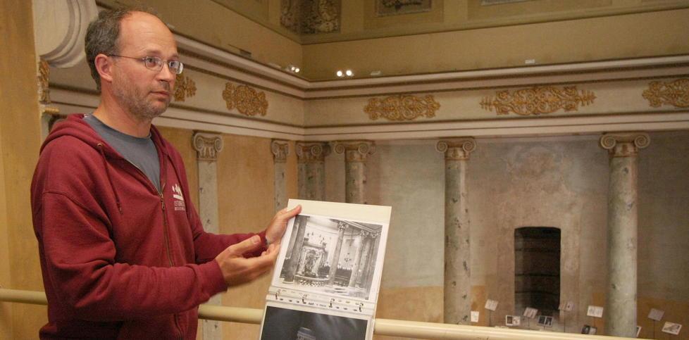 «Riportiamo in sinagoga i suoi preziosi arredi» 
