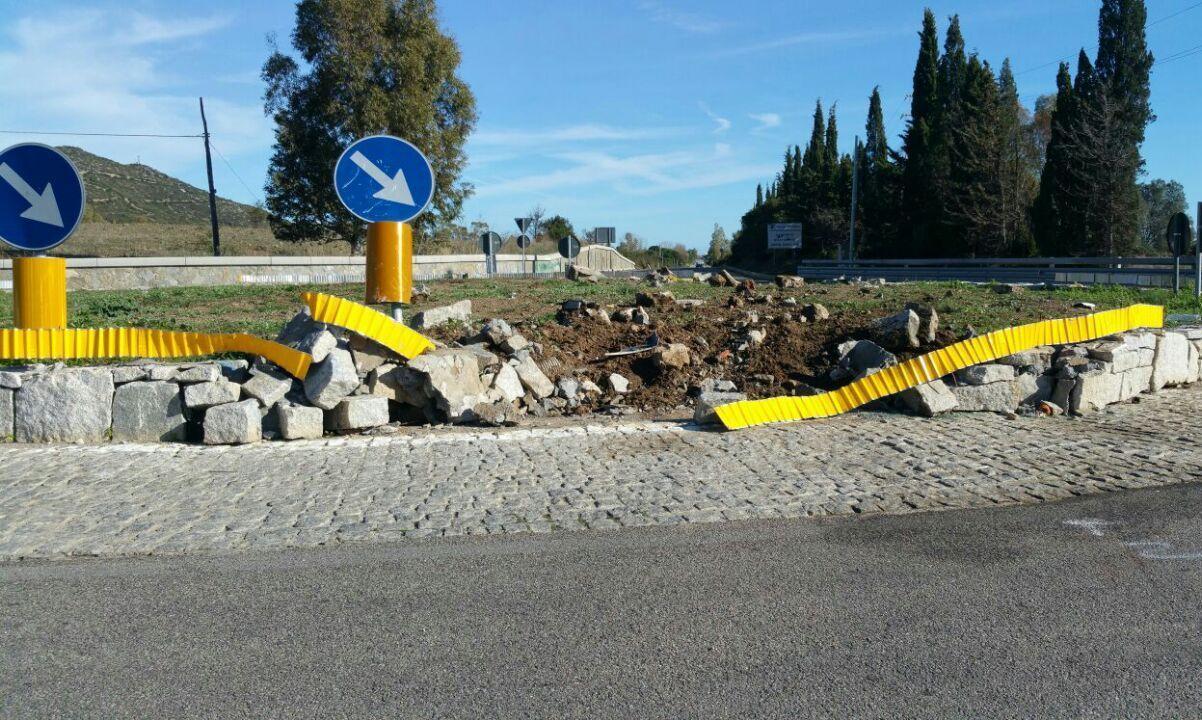 Incidente nella rotonda della Caletta