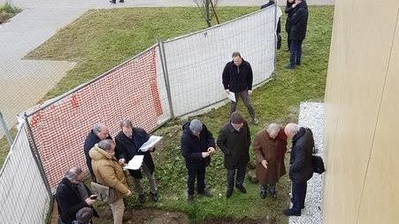 Finale, cemento depotenziato, scuola antisismica ma...