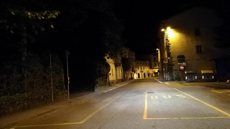 Divieti spostati: due frontali evitati di notte in via Roma