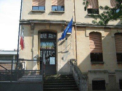 Brescello, non hanno mandato i figli a scuola: denunciati quattro genitori